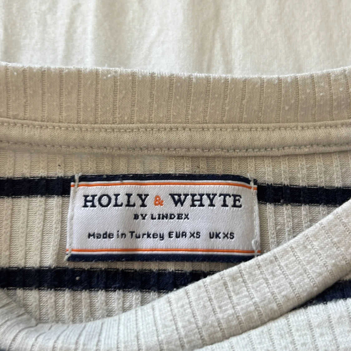 Randig topp med puffärm Holly & Whyte - 2