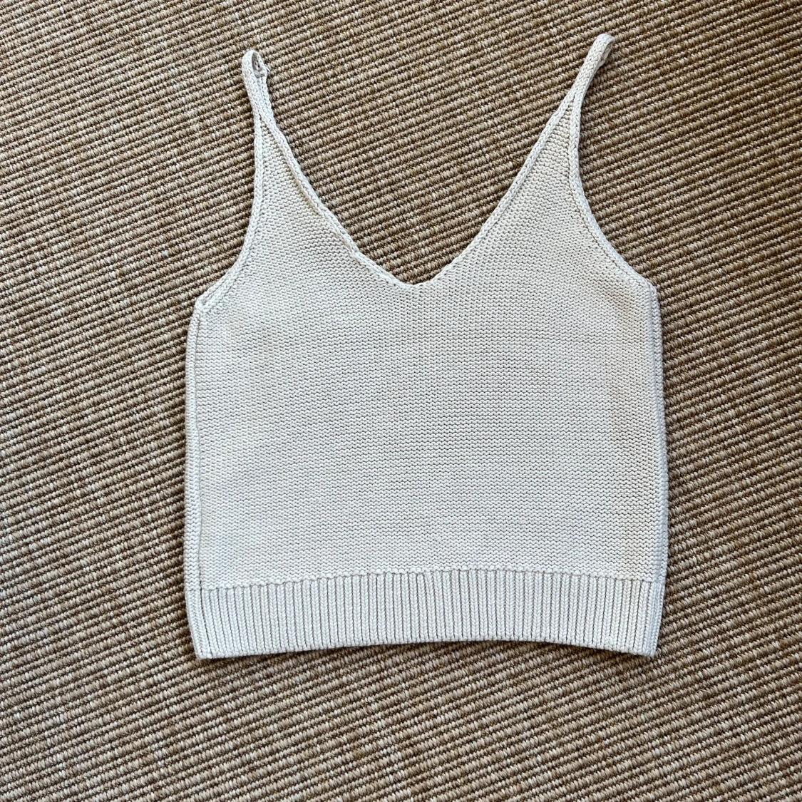 Beige stickad linnetopp från Dobber - 1