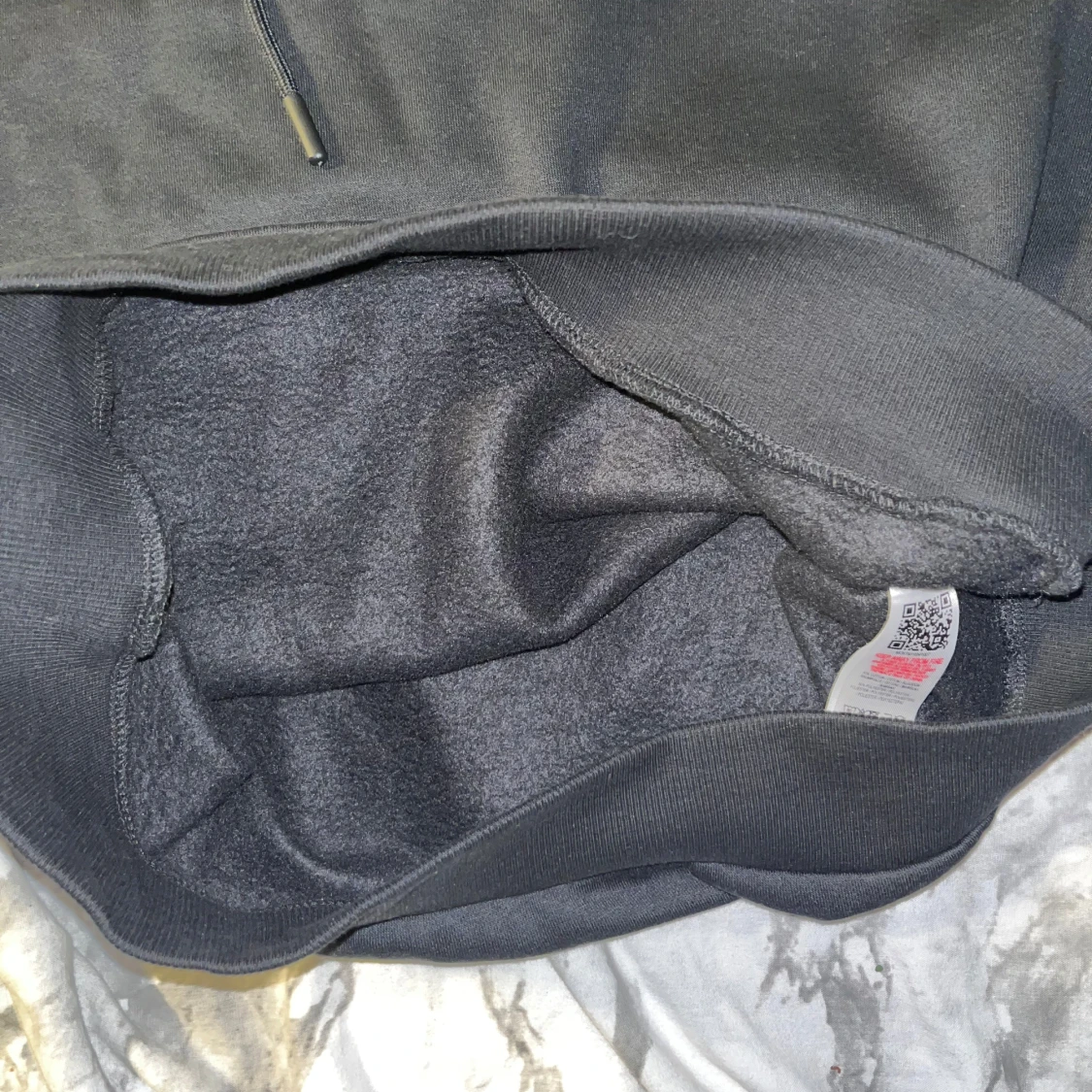 Svart hoodie från McKenzie XS - 2