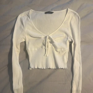 Vit långärmad topp - Vit långärmad topp