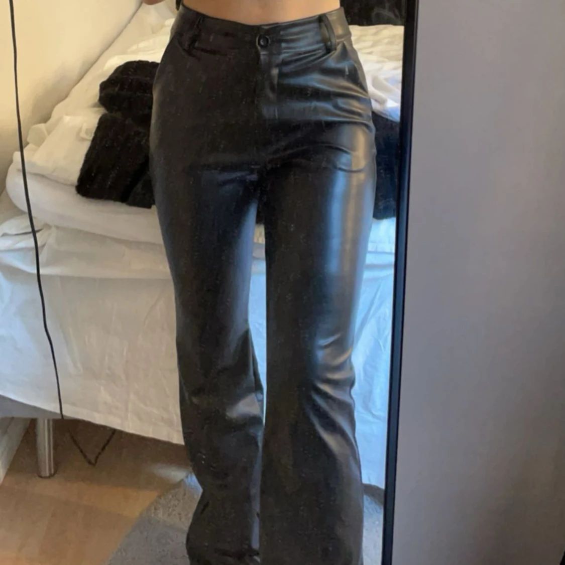 Svarta skinnbyxor  - 4
