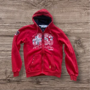 Geographical norway hoodie - Galet go hoodie från Geographical norway// skriv vid funderingar 