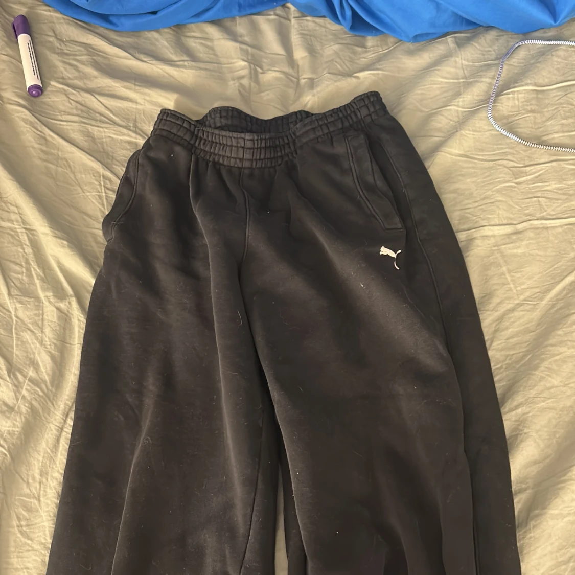 Svarta mjukisbyxor från Puma  - 1