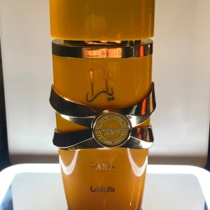 YARA Tous parfym från Lattafa - Säljer YARA parfym från Lattafa. Enbart test sprejad. Kan köpas i en bundle. 