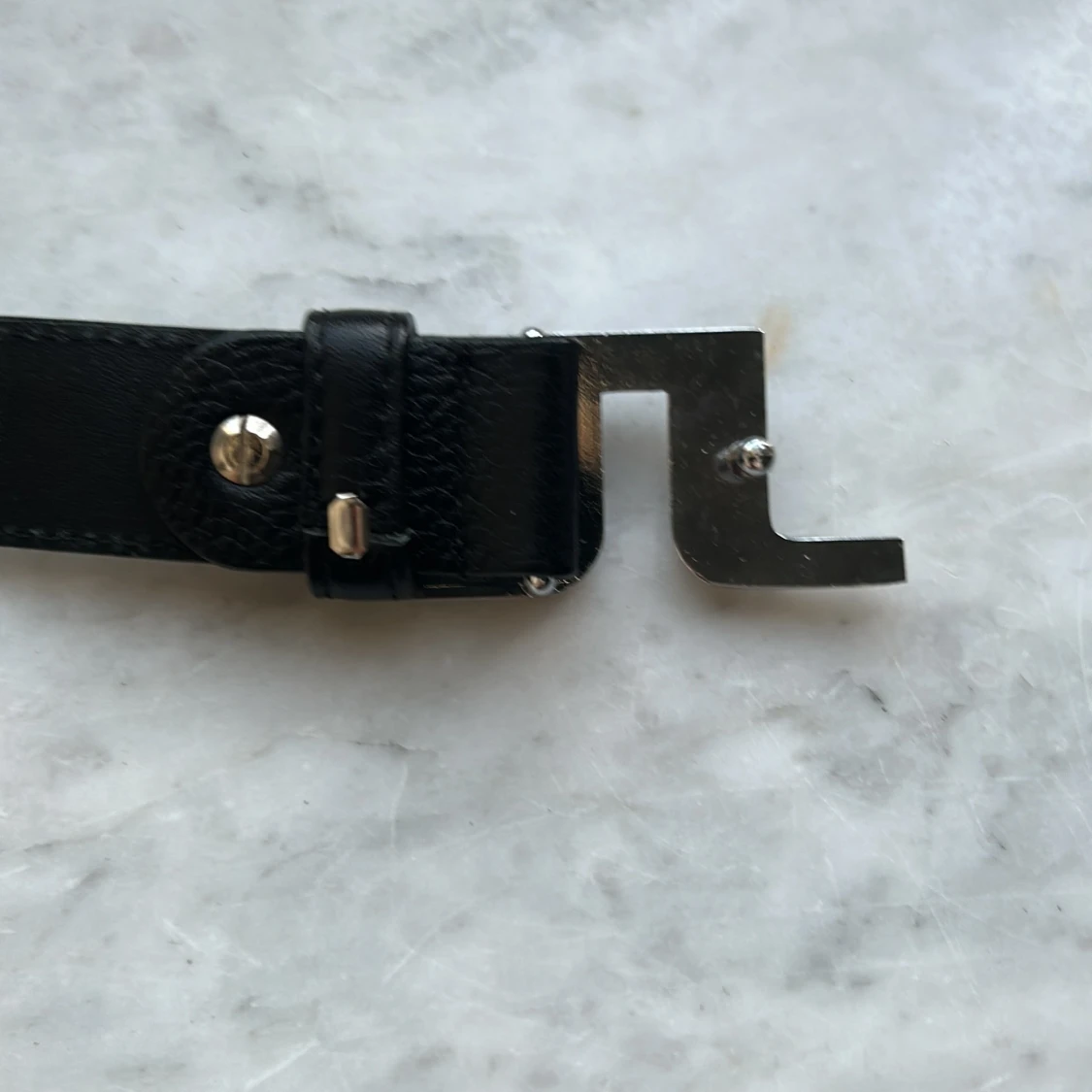 Svart läder bälte från J.Lindeberg - 1