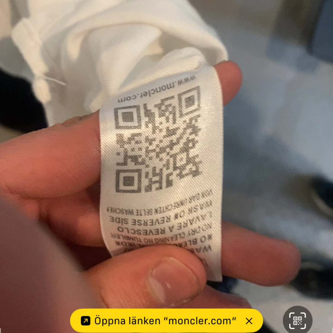 Vit Moncler pikétröja  - 2