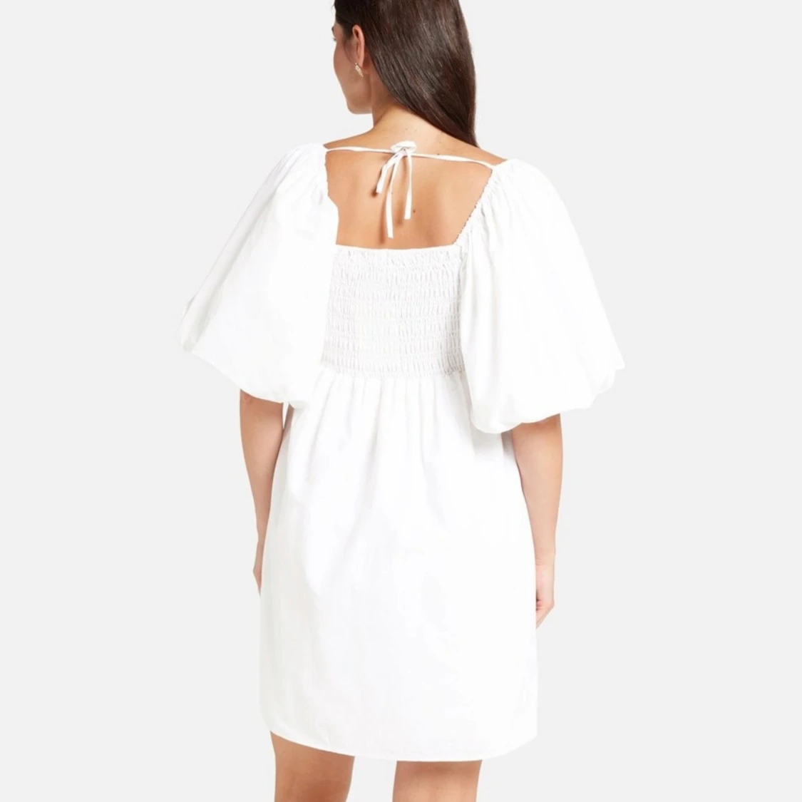 Vit kortklänning med puffärmar - 2