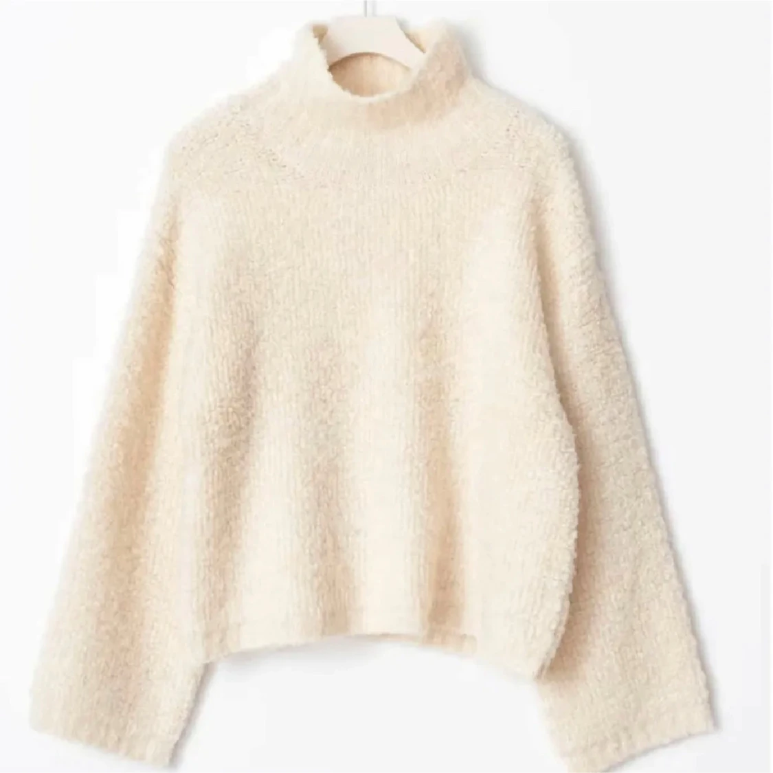 Beige fluffig polotröja - 1