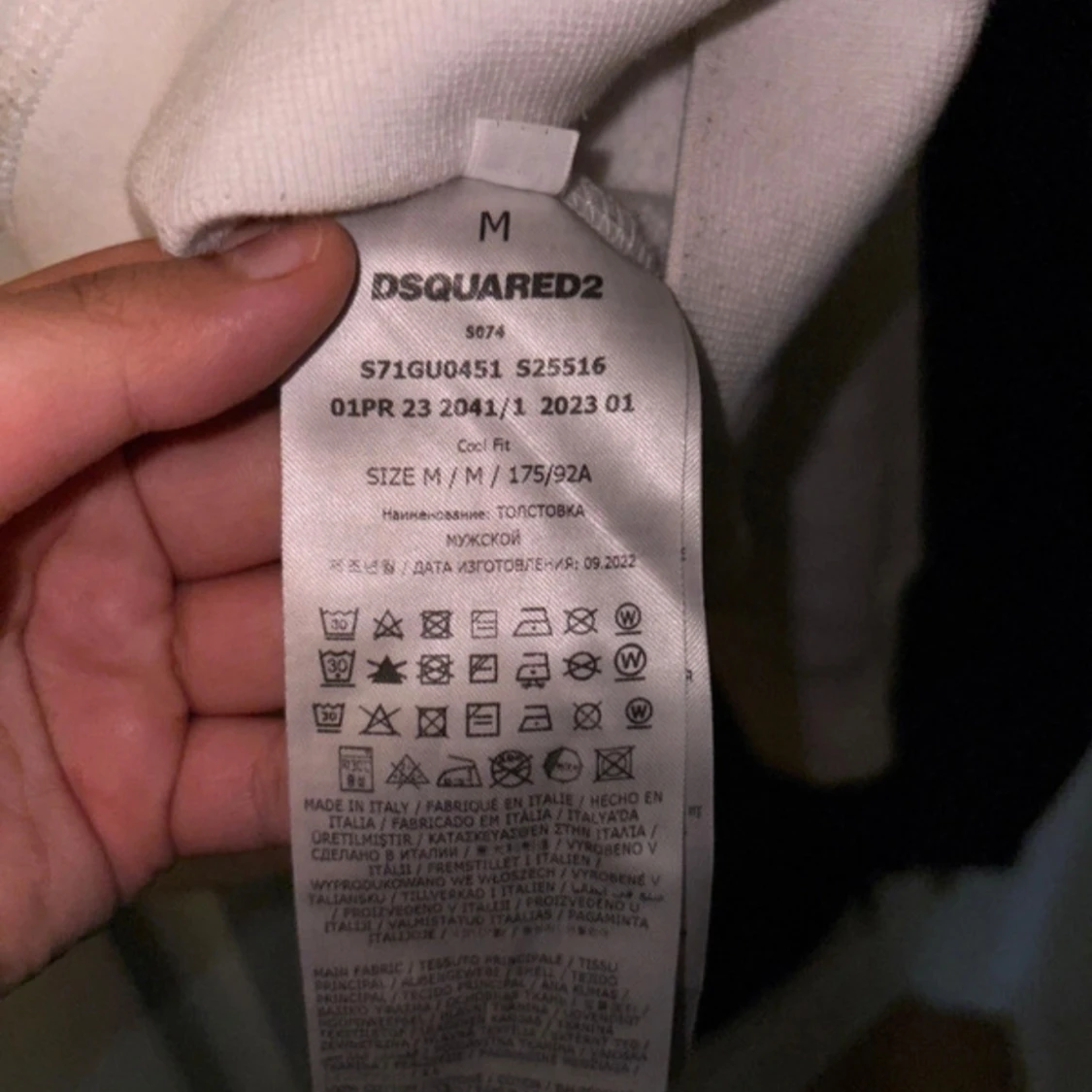 Vit hoodie från Dsquared2 strl M - 1