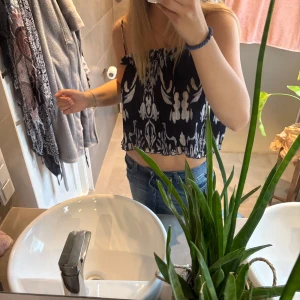  linne/topp från H&M - Super fint linne/topp från H&M! Aldrig använt 🩵🩷