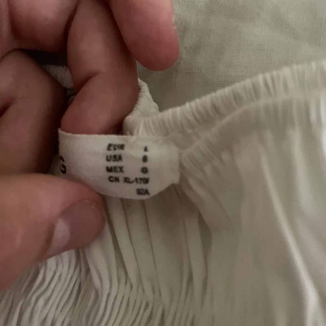 Vit offshoulder klänning från mango - 2