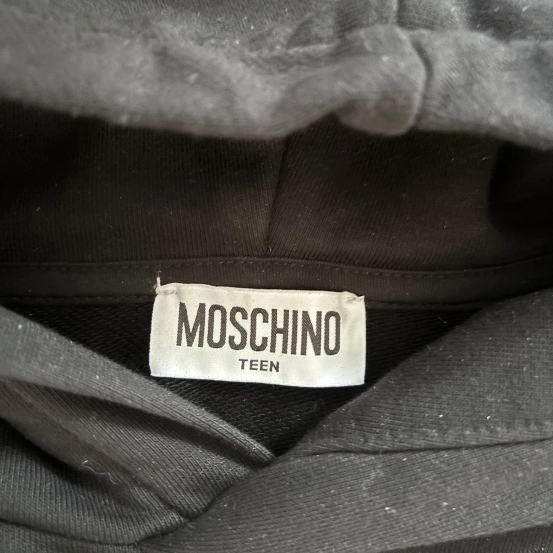 Svart Moschino hoodie - 2