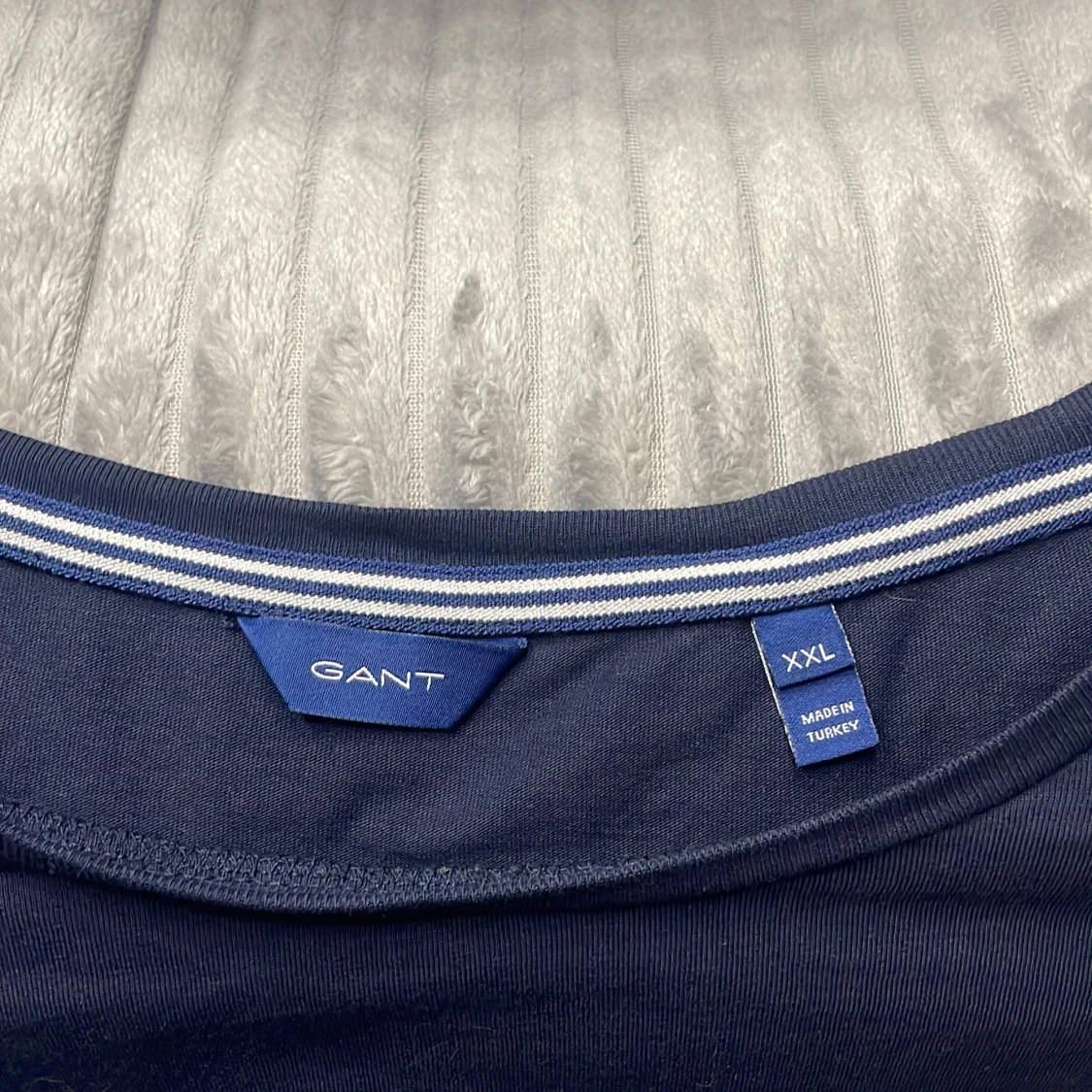 Mörkblå långärmad GANT tröja XXL - 3