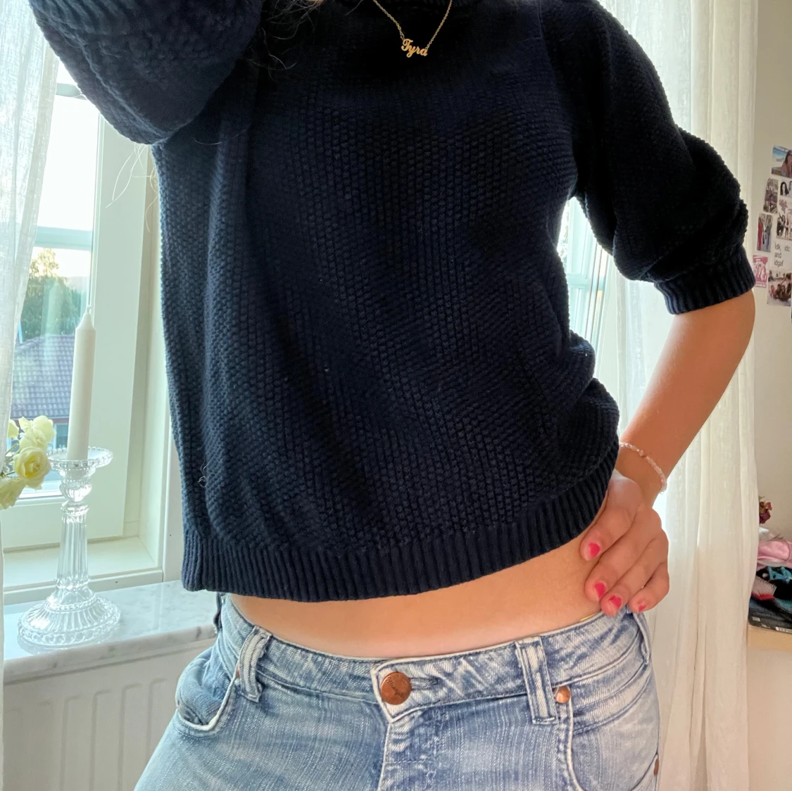 Mörkblå stickad tröja från Twist & Tango