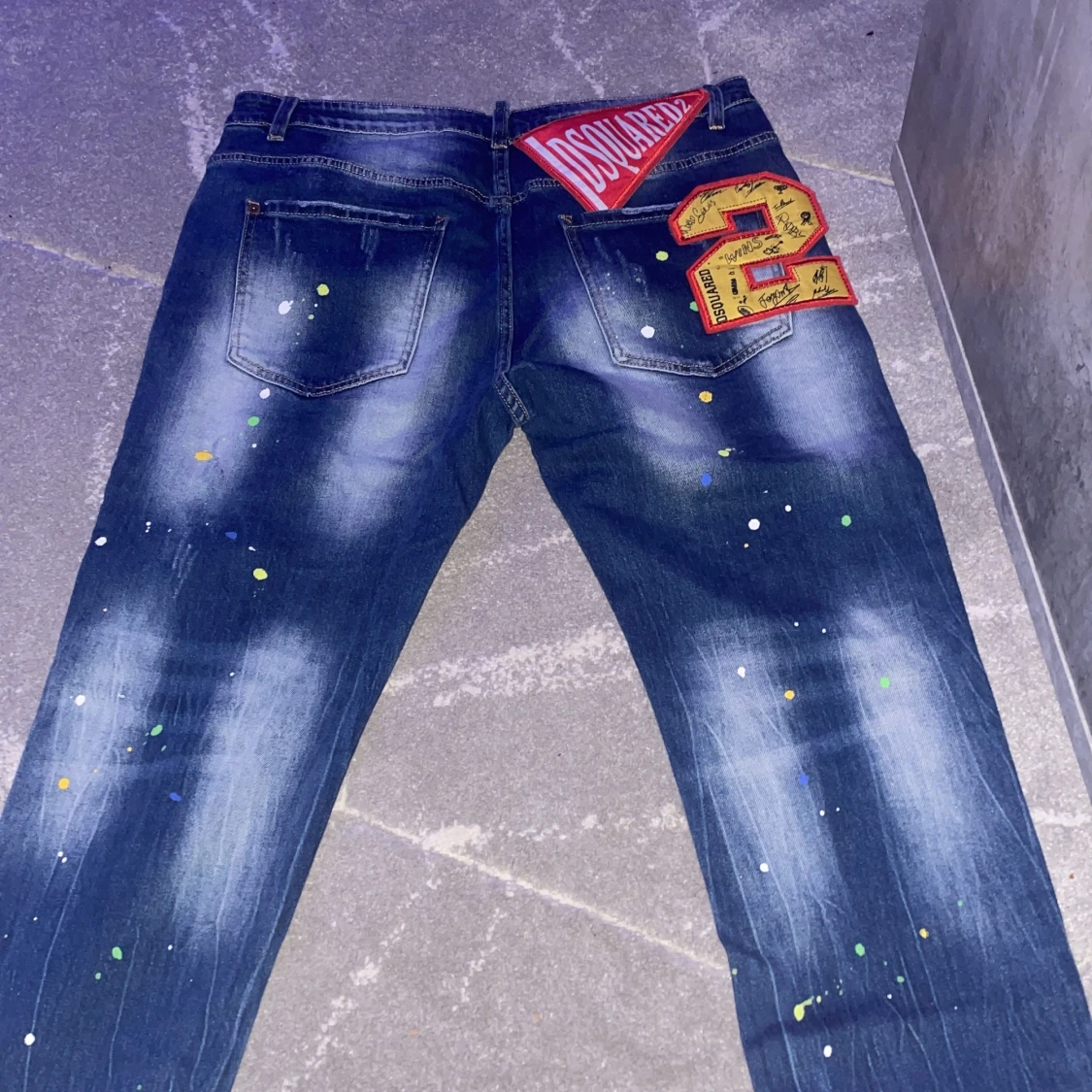 Dsquared2 jeans med färgstänk - 1