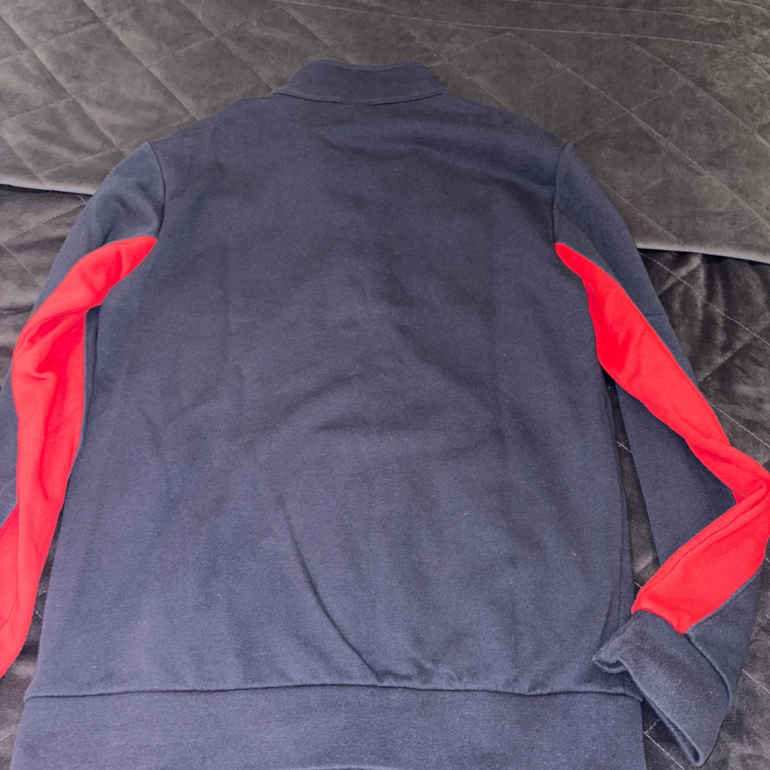 Champion ziptröja i marinblått och rött - 2