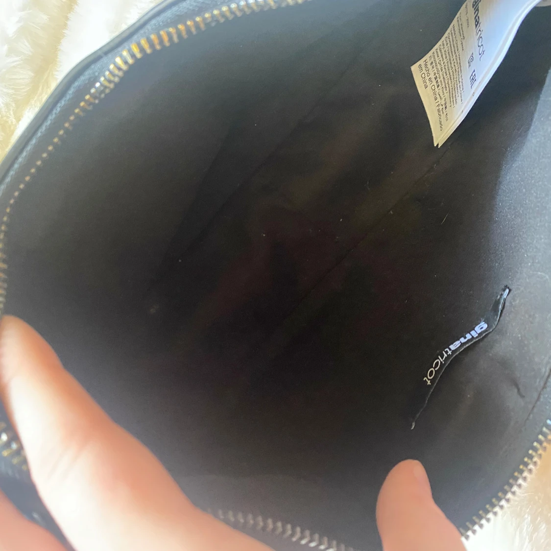 Svart axelväska från Gina Tricot - 3