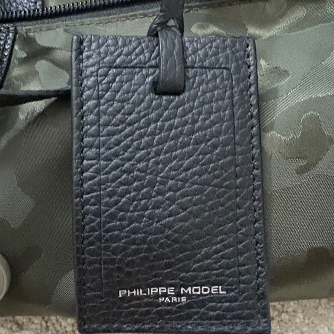 Camouflage resväska från Philippe Model - 3