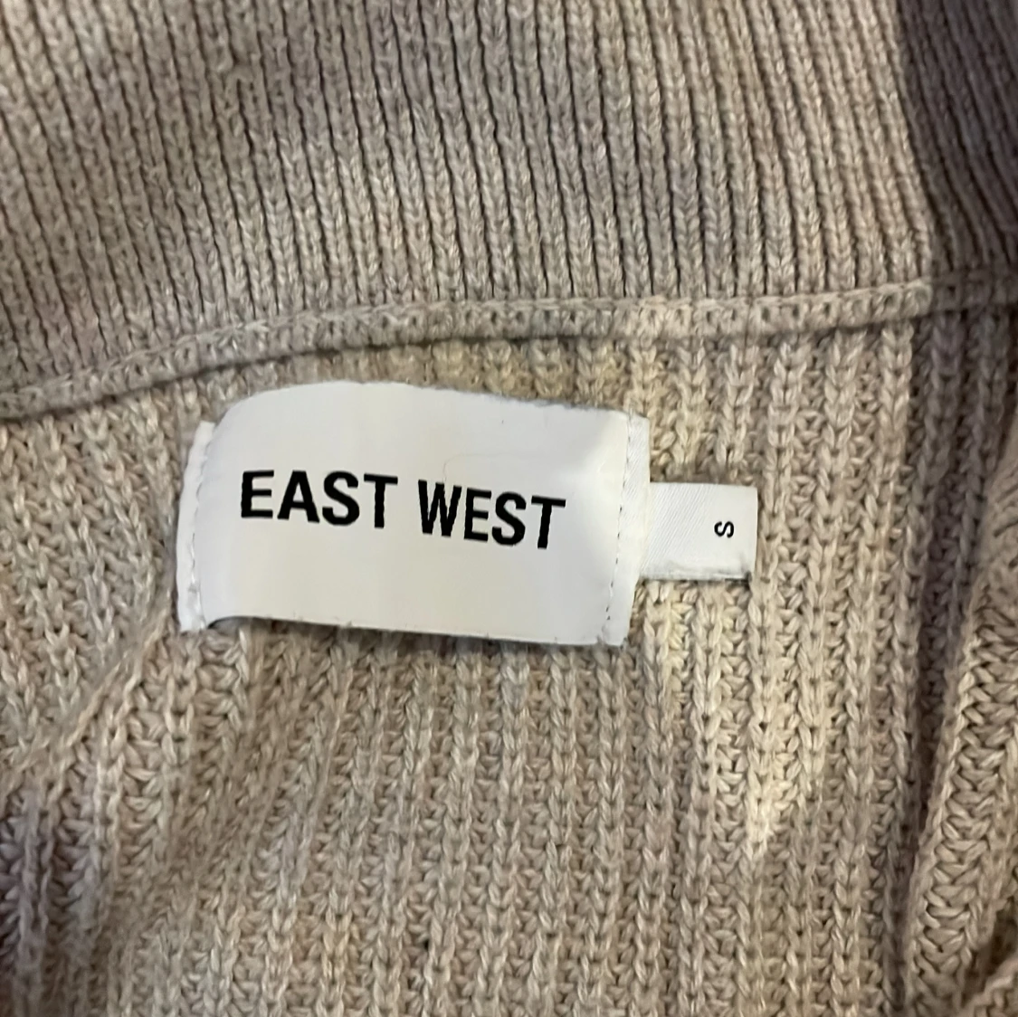 Beige ribbad stickad tröja half zip - 2