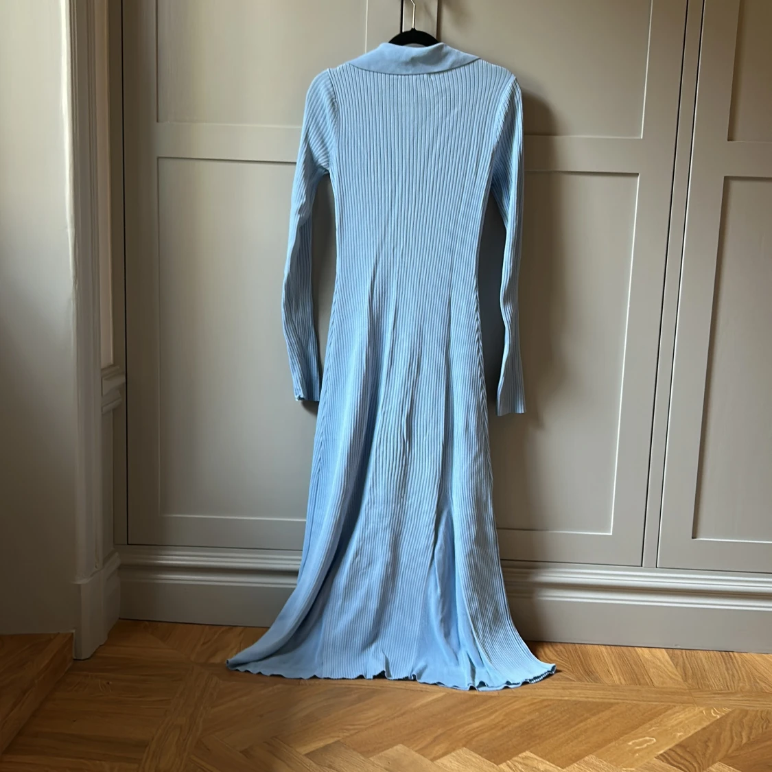 Ljusblå långklänning från Adoore - 4