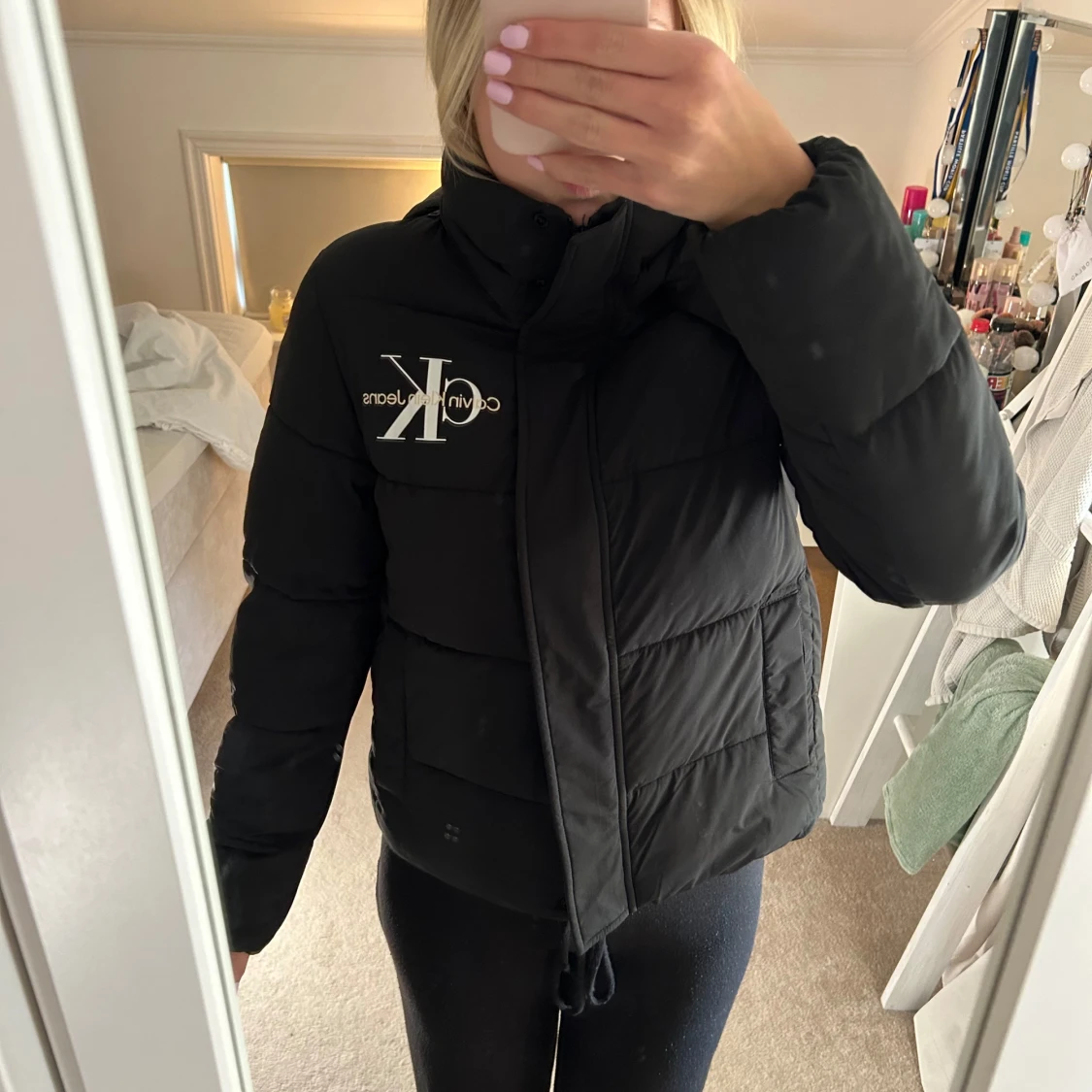 Svart vinterjacka från Calvin Klein  - 2