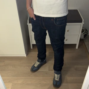 Selvege Nudie jeans - I princip nya. Nypris 2500 vårat pris endast 399