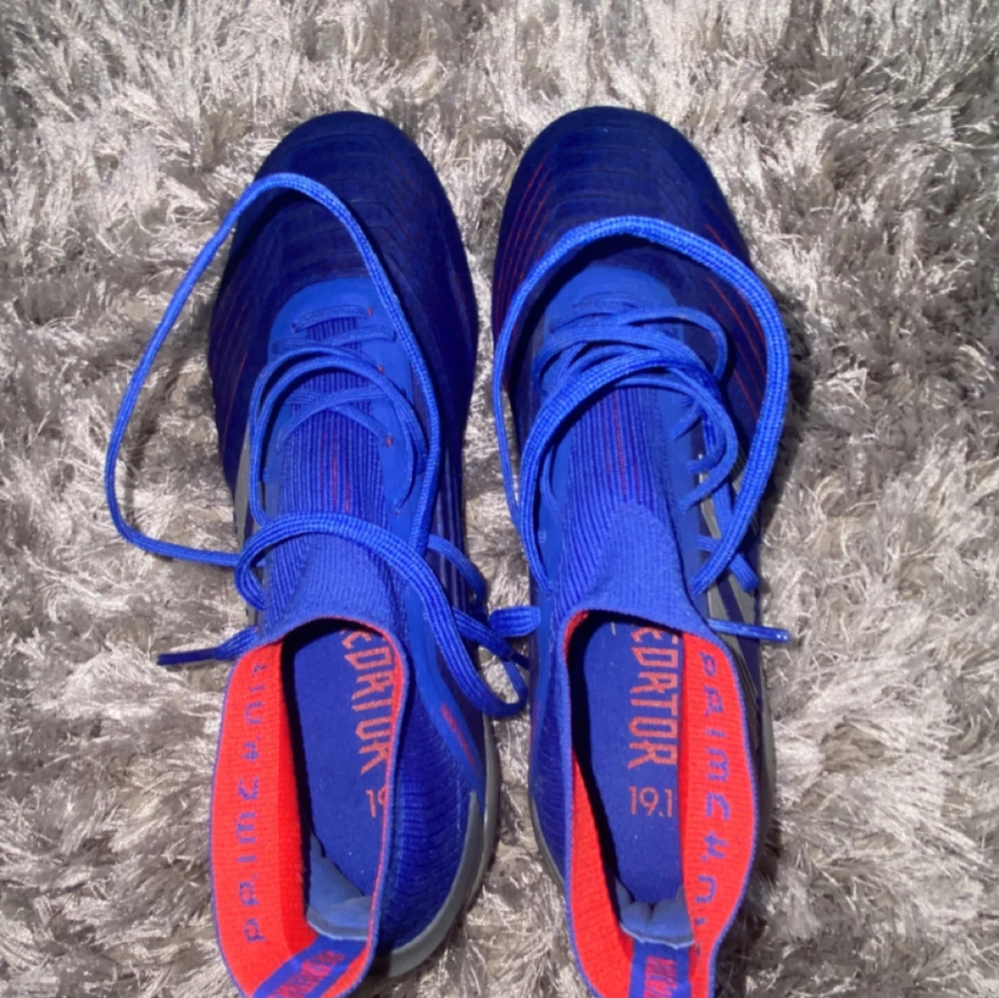 Blåa Adidas Predator fotbollsskor - 2