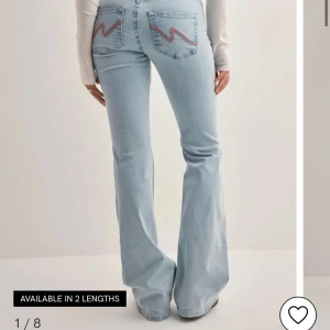 nelly jeans  - säljer mina nelly jeans då dom inte används❤️ 