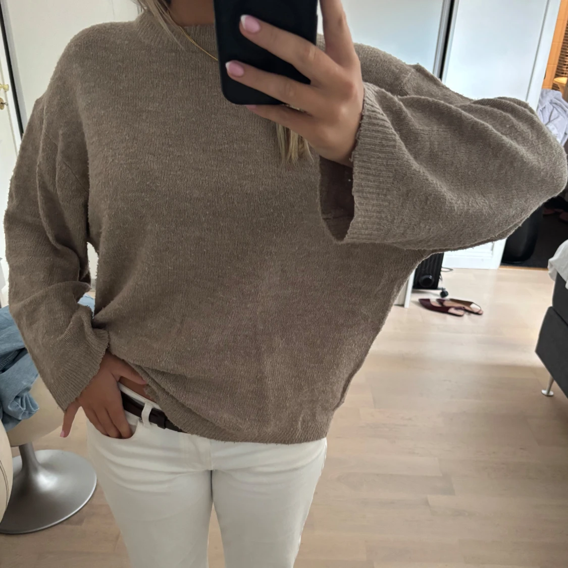 Brun/beige stickad tröja