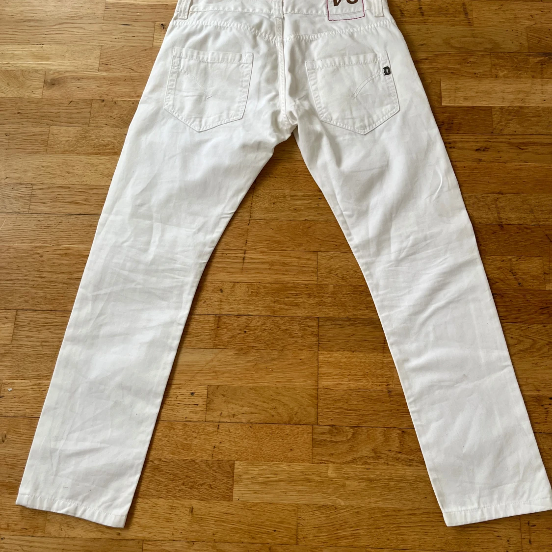 Vita straight jeans från Dondup  - 1