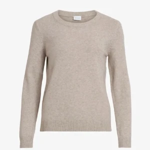 Beige stickad tröja från Vila - En stilren beige stickad tröja från Vila med rund halsringning och ribbade muddar. Perfekt för lager-på-lager och enkel att matcha med både jeans och kjol! Skriv vid frågor eller fler bilder💕