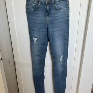 Jeans - Ett par fina jeans som blivit använda fåtal gånger! 🩷 Storlek 36 🌸