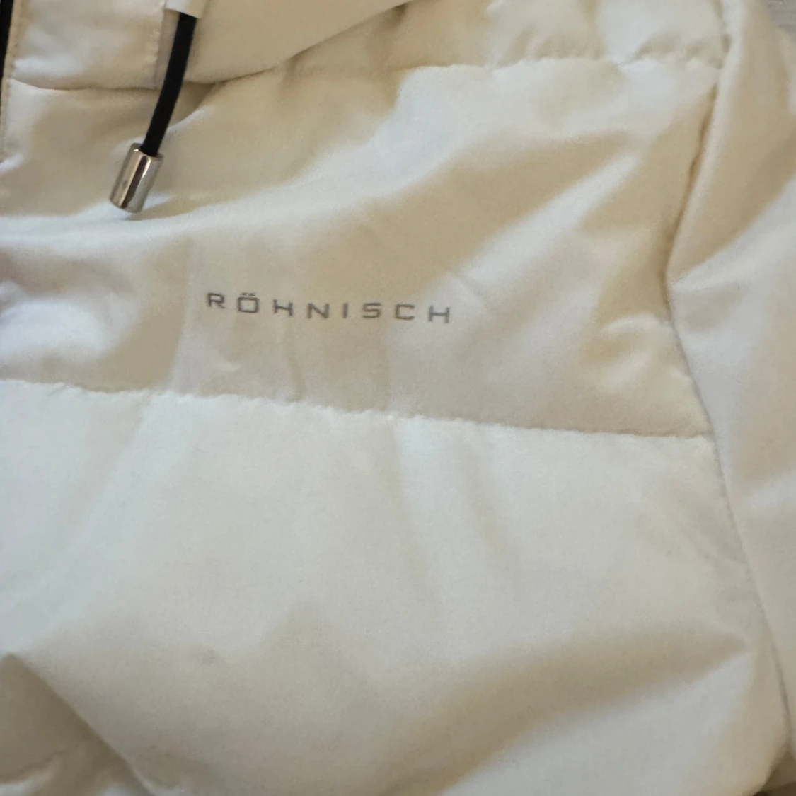 Vit vinterjacka från Röhnisch - 2