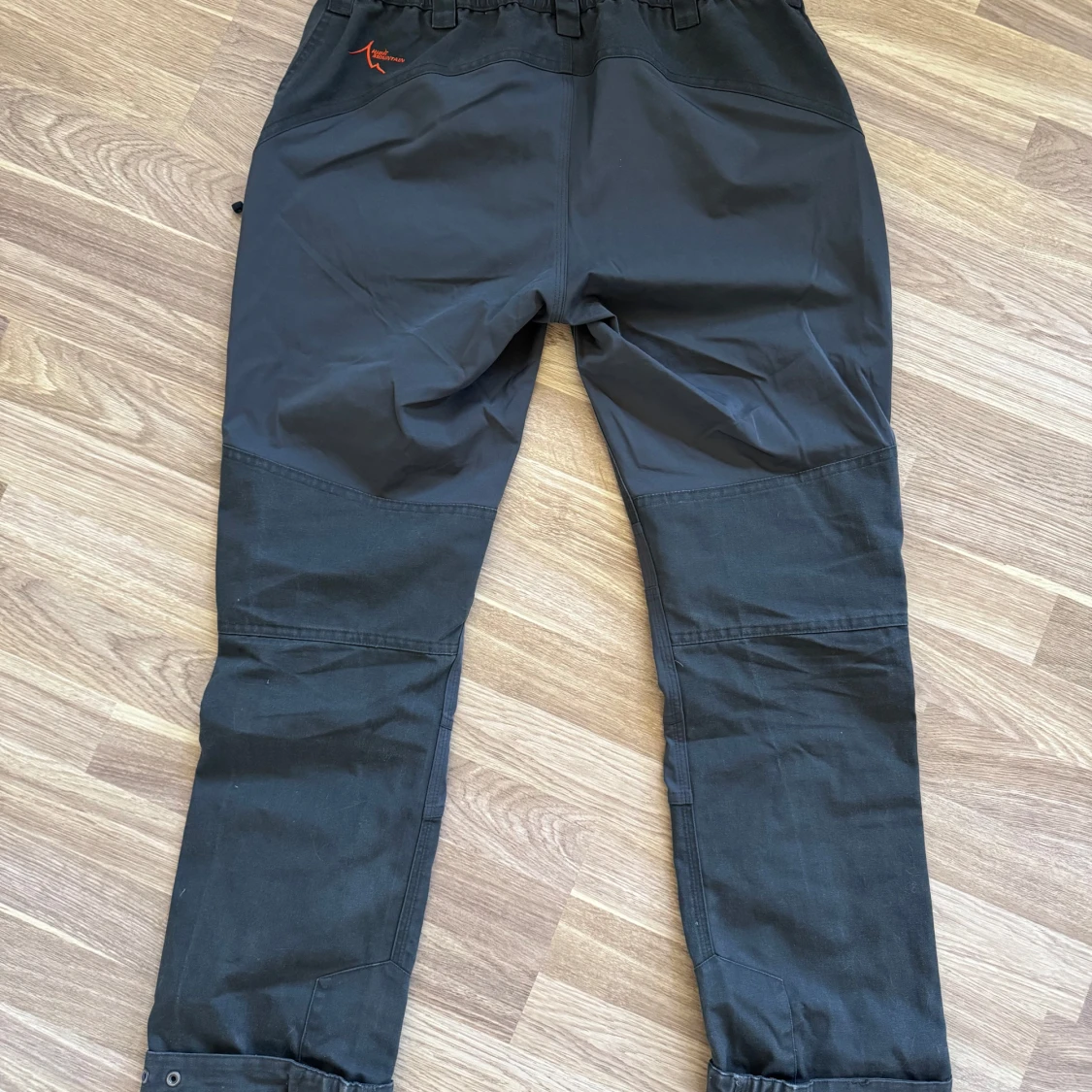 Fritidsbyxor från High Mountain - 1