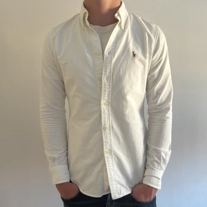 Ralph Lauren Skjorta - - Condition: 9/10 - Color: White - Size: S - Retail price: 1749 SEK