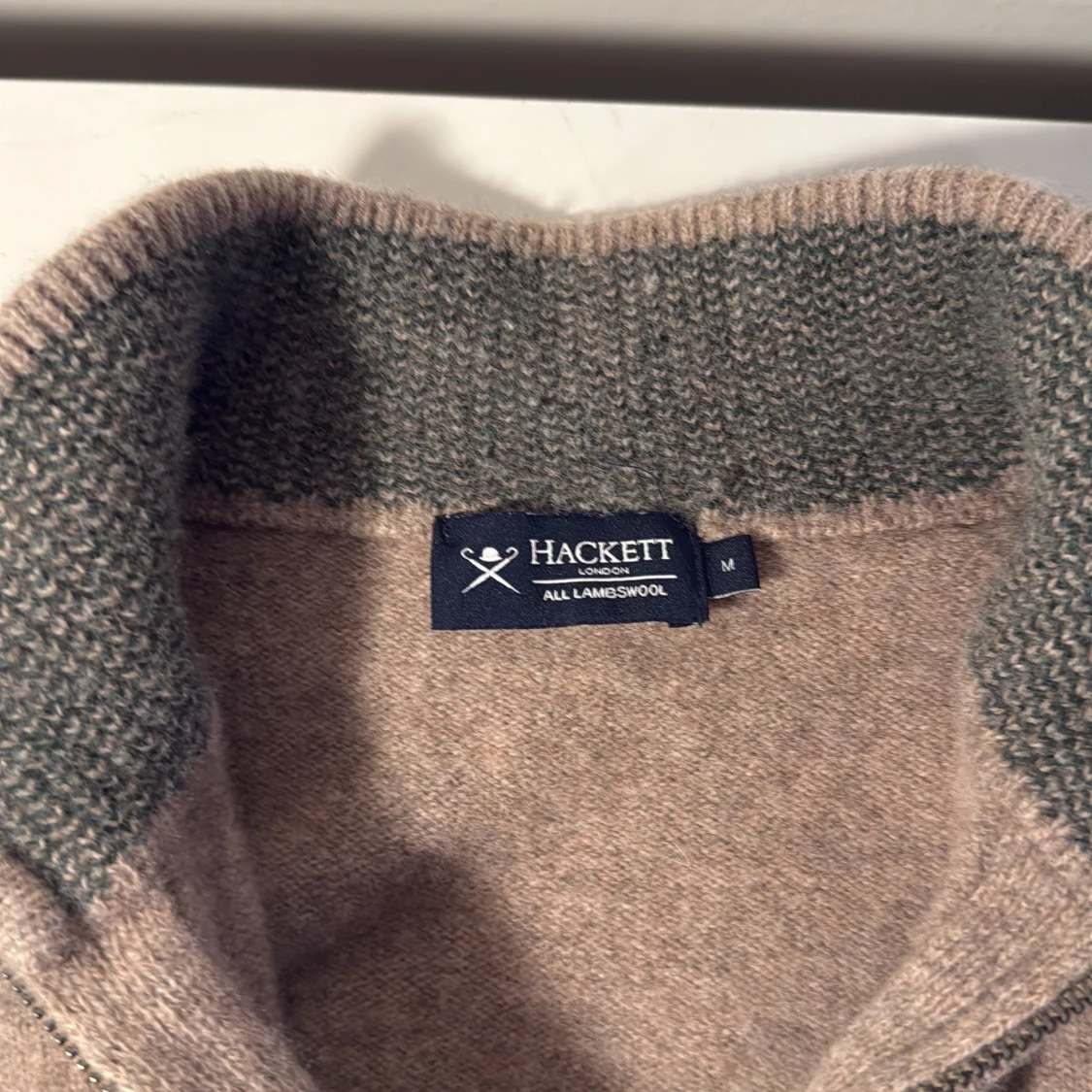 Beige kofta i lammull från Hackett - 2