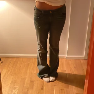 Cheap monday jeans  - Snygg blåa Lågmidjade jeans från cheap monday