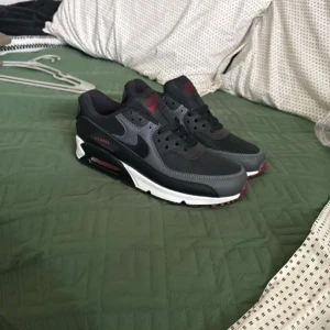 Nike Air Max 90 - Använda en gång storlek