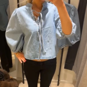 Jeans topp - Super fin jeans topp, prislappen kvar❣️
