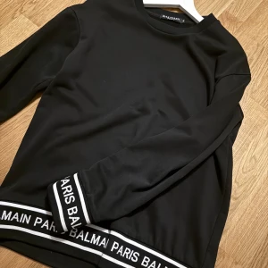 Balmain tröja  - GADEROBSRENSNING SIZE M COND 9/10 