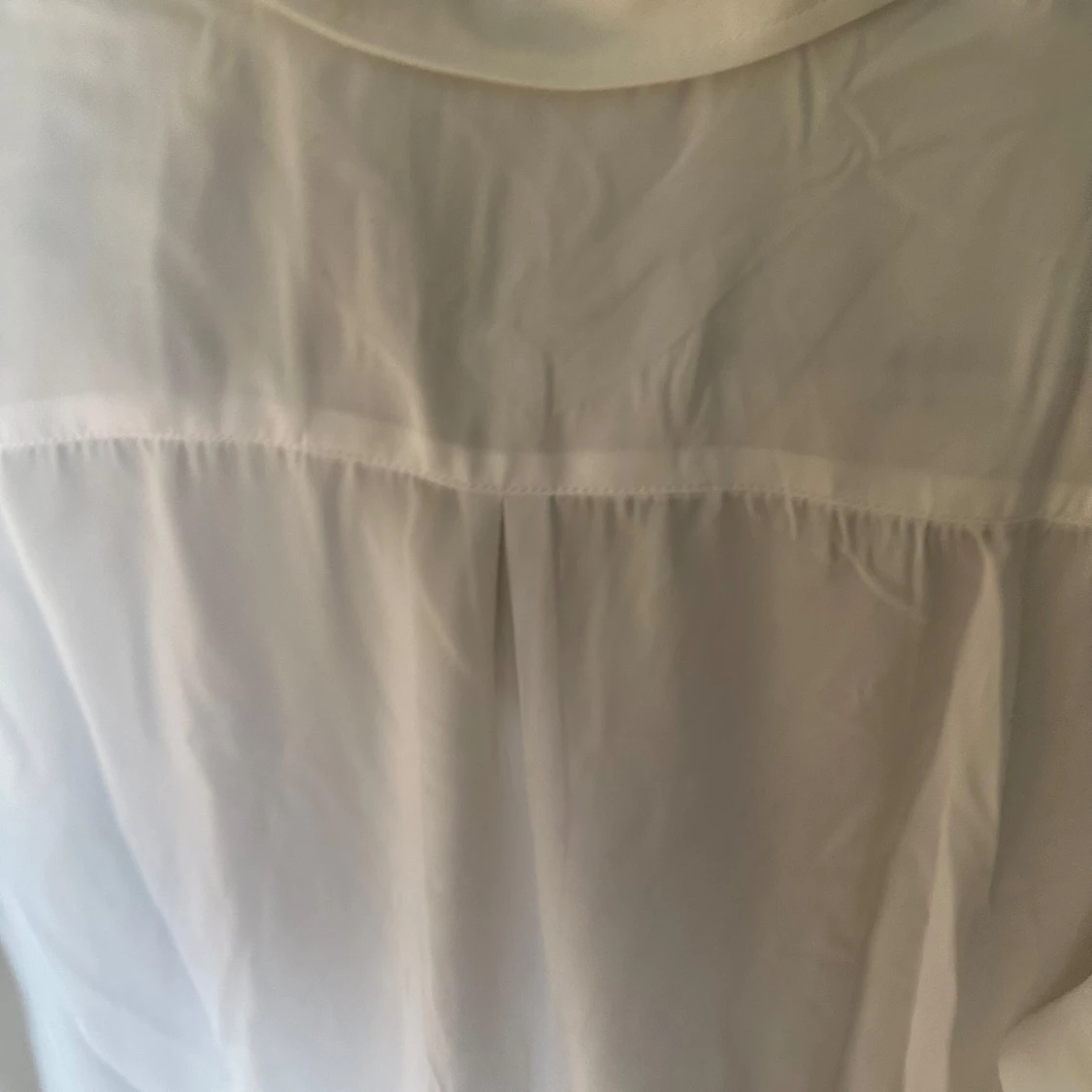 Vit långärmad skjorta - 2