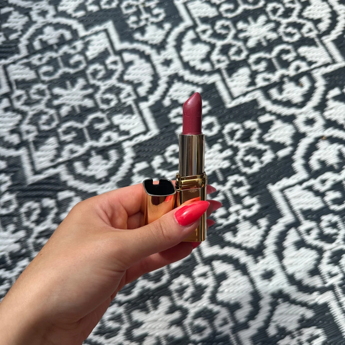 L'Oréal Color Riche 453 Rose Crème