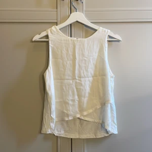 Linne - Vitt linne från Only i storlek XS