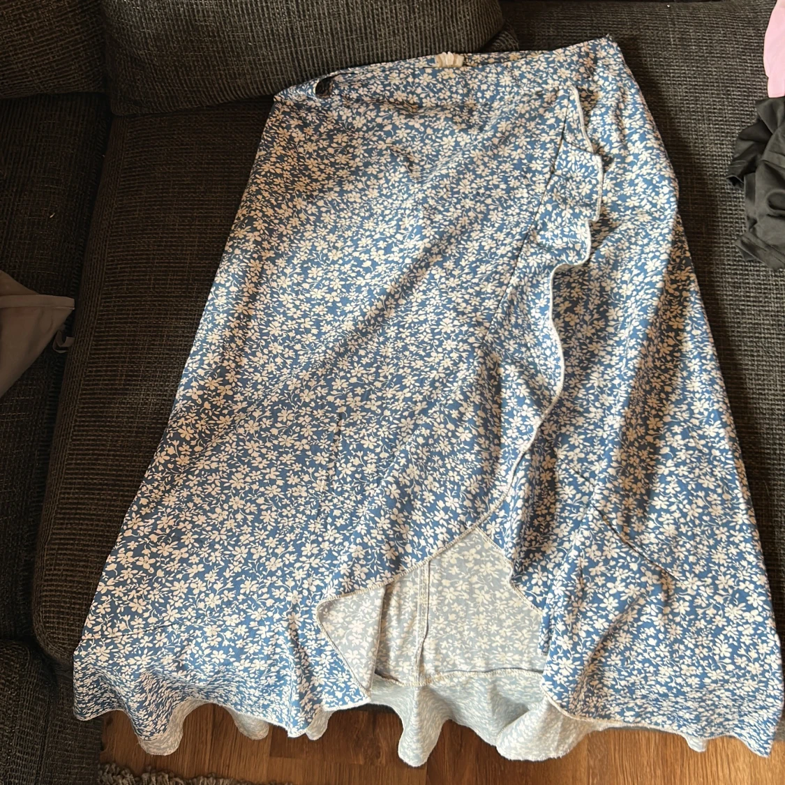 Blommig omlottkjol från SHEIN XS