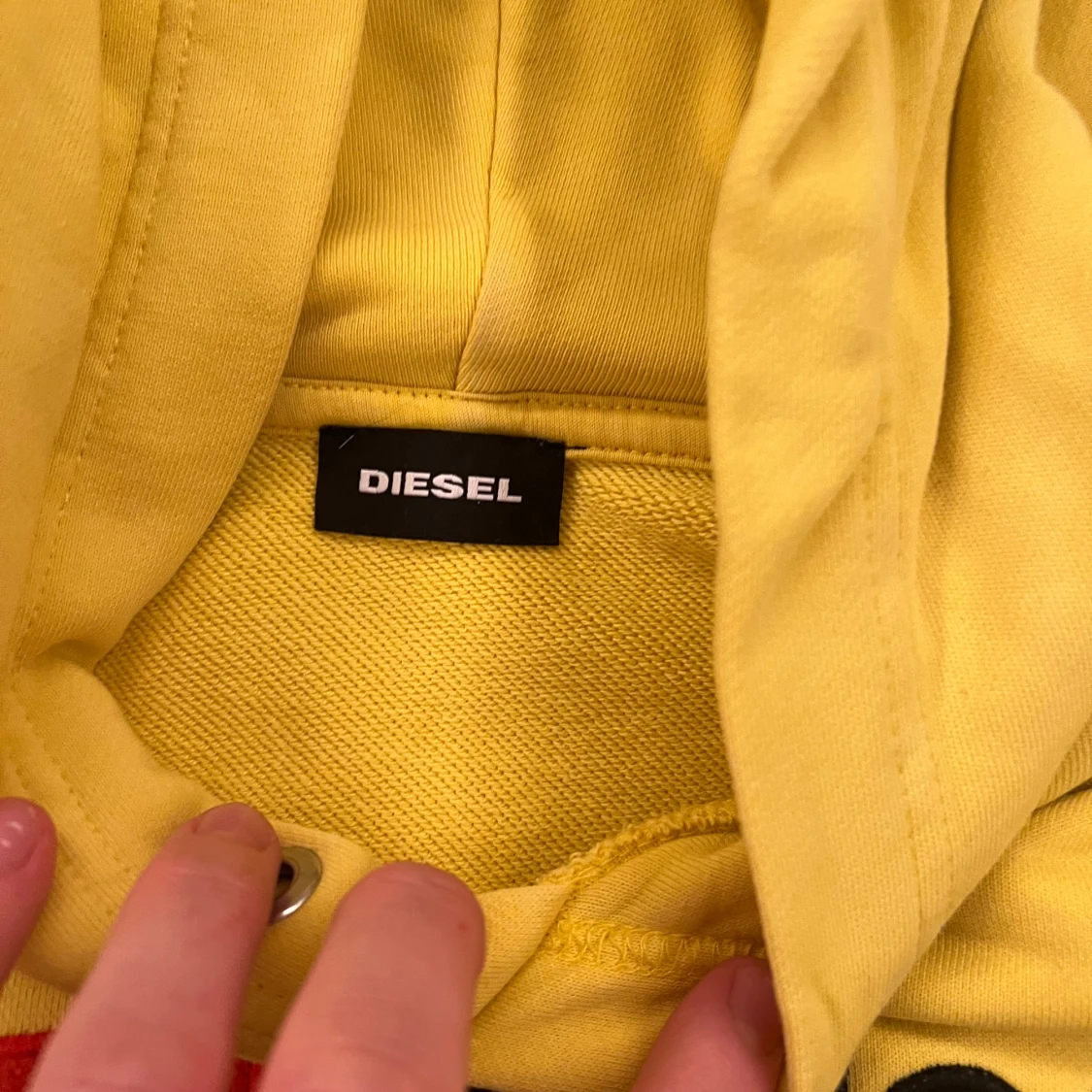 Gul hoodie från Diesel med logga - 1