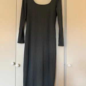 Jerseyklänning från Bubbelroom - Grön jerseyklänning från Bubbelroom, Storlek M.