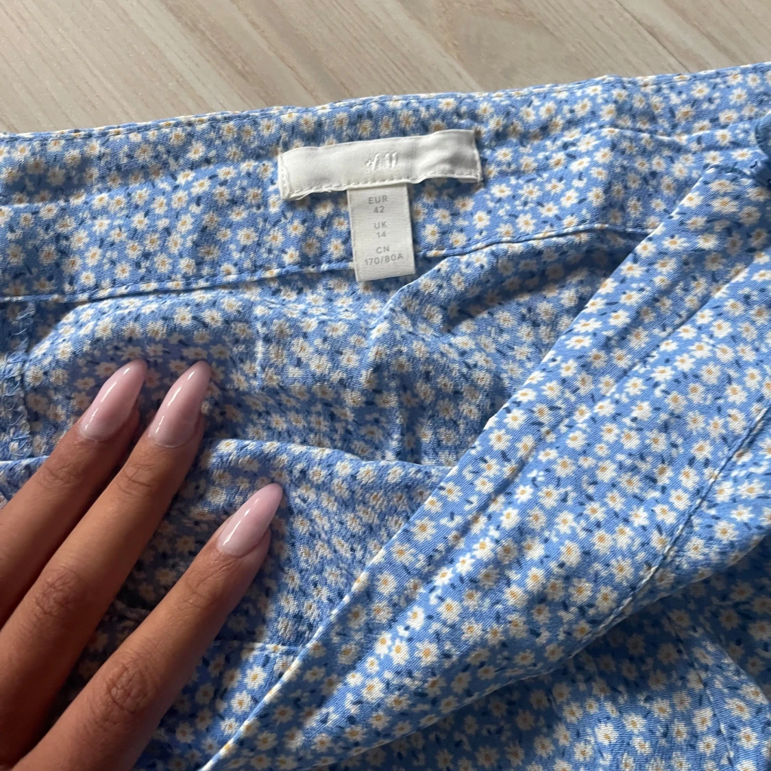 Blommig blå långkjol från H&M - 1