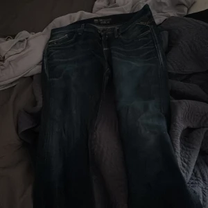 Replay x FC Barcelona jeans blå - Kostar 2500 ny pris snabb affär då kan priset diskuteras 