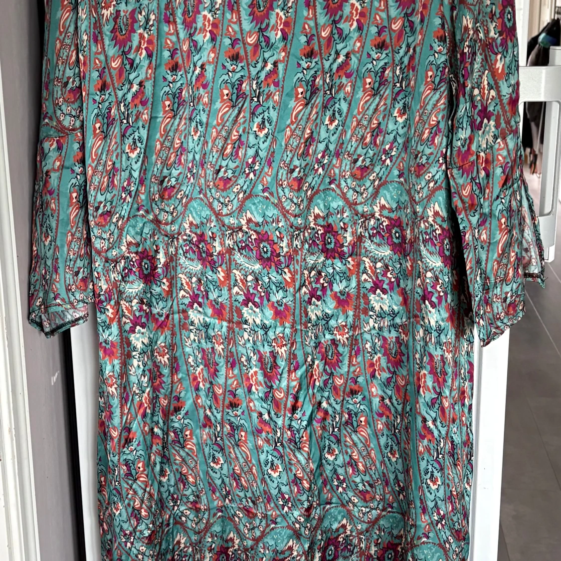 Blommig långklänning Wild Collection - 2