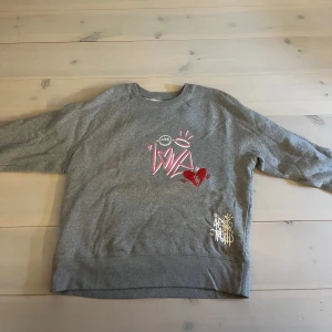 Zadig Voltaire tröja  - Jättefin collage tröja med mönster på från Zadig Voltaire⭐️storlek S/XS 